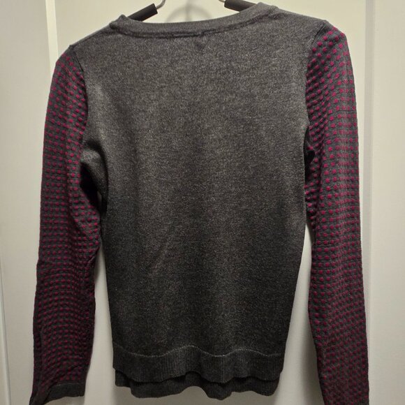 RW & Co. Women's Knit Long Sleeves Top w/Dots - Charcoal Grey/Red - Sze Medium - Picture 12 of 12